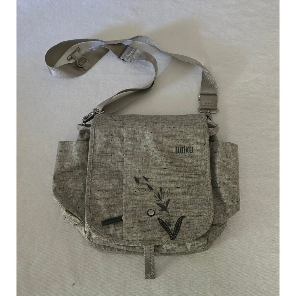 Haiku To Go Convertible Bag Eco-Friendly Messenger Style Crossbody Purse Green - Picture 11 of 11